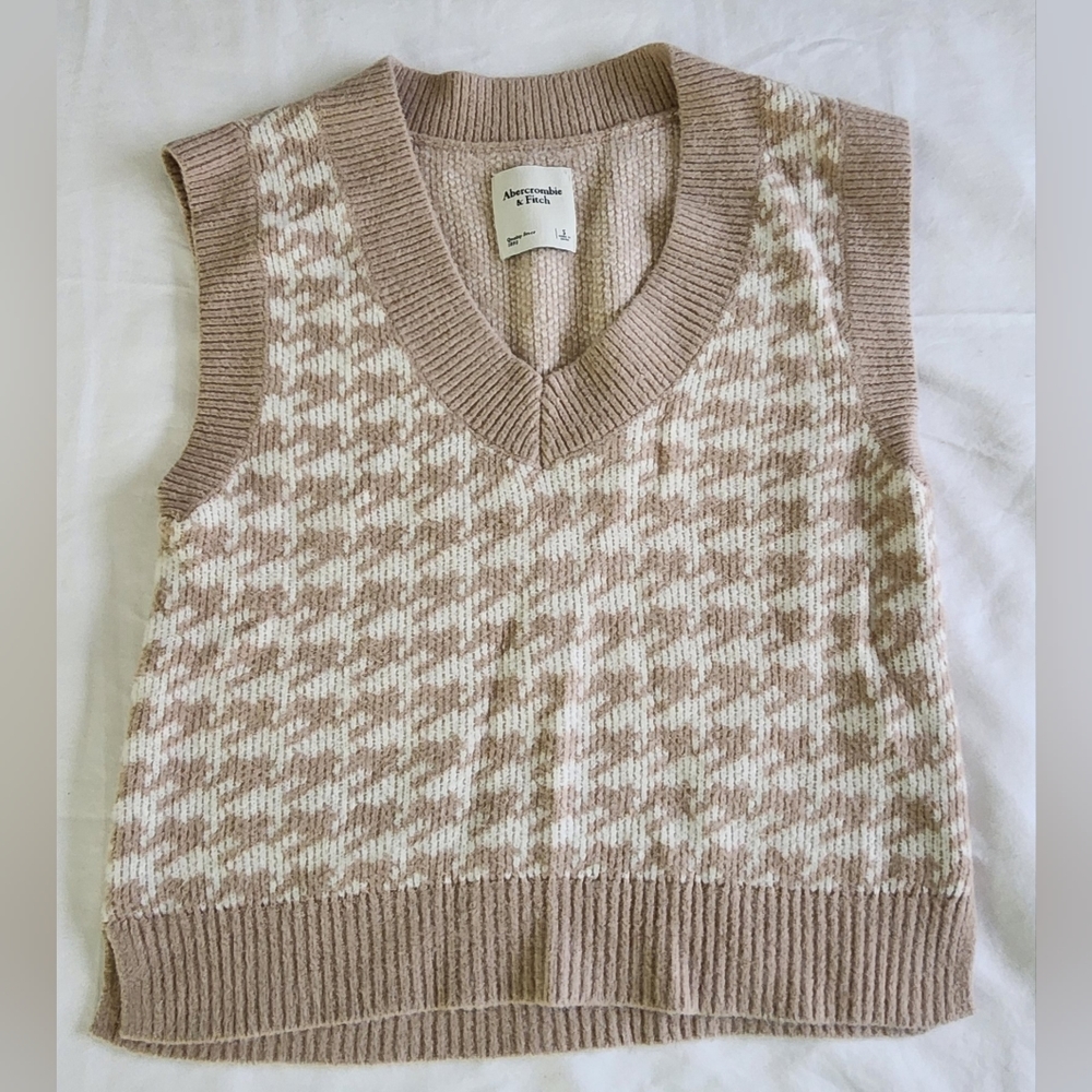 Sweater vest.